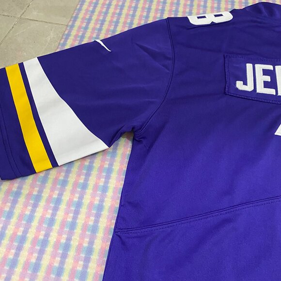 Minnesota Vikings Purple Jersey Jefferson No. 18 - Picture 7 of 7